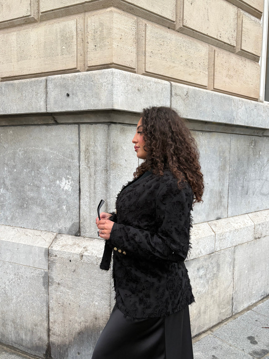 Veste noir texturée & ceinturée - NERINA