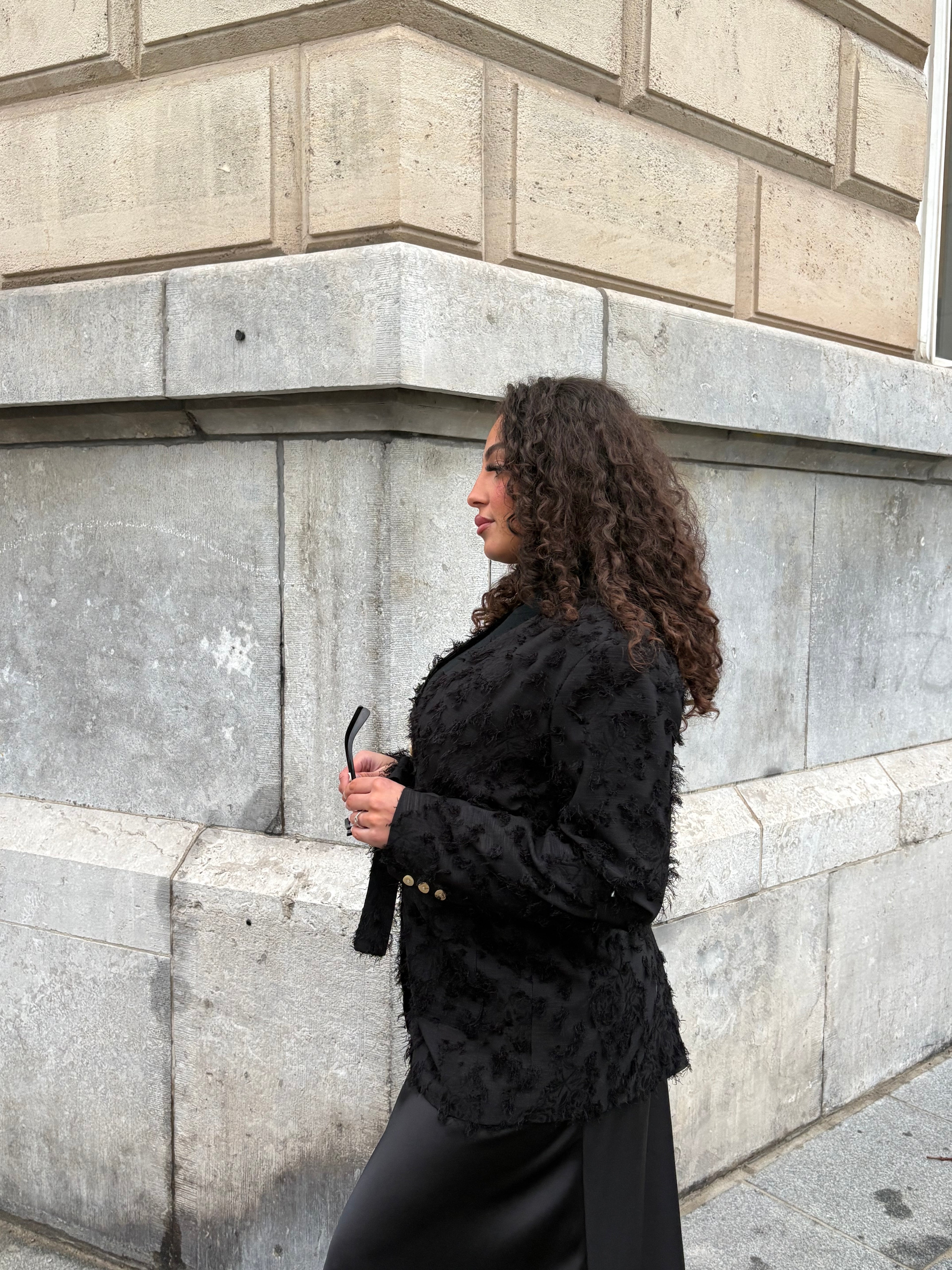 Veste noir texturée & ceinturée - NERINA