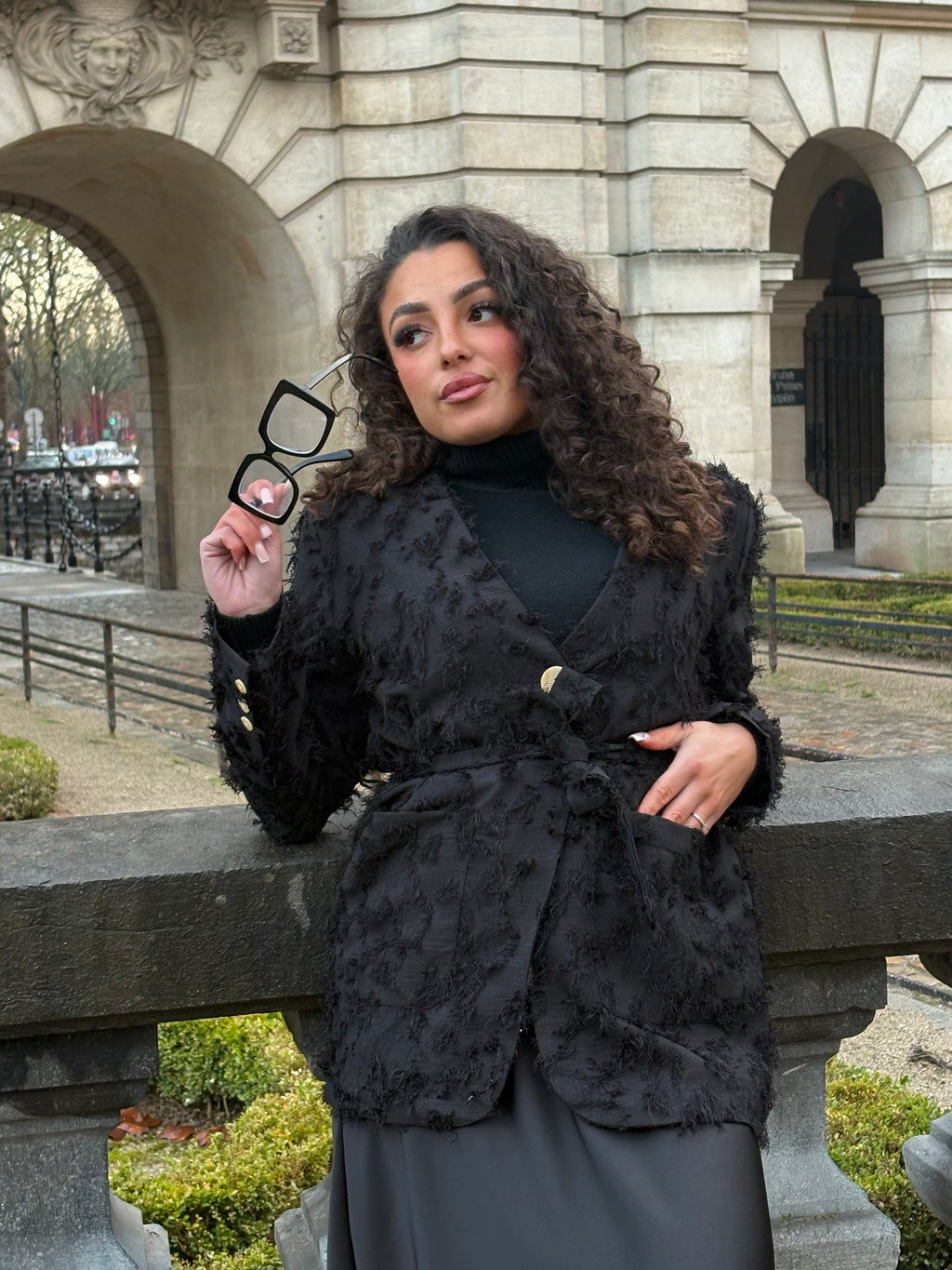 Veste noir texturée & ceinturée - NERINA